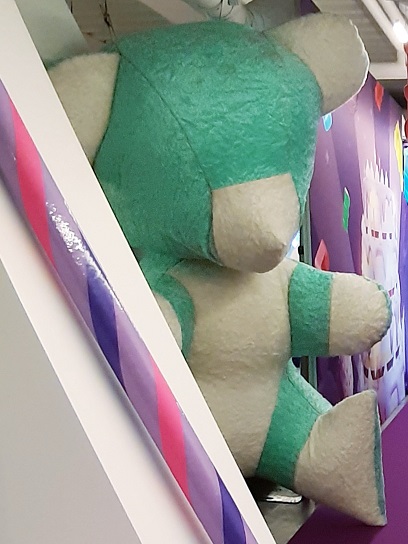 00270  inflatable teddybeer mintgroen
